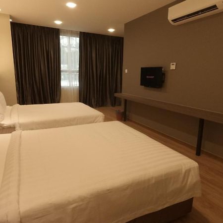 U Design Hotel Kuala Lipis Exterior photo